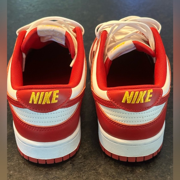 Men’s Low Dunks USC - Picture 4 of 7